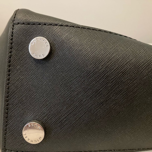 MICHAEL KORS HANDBAG - Picture 5 of 6